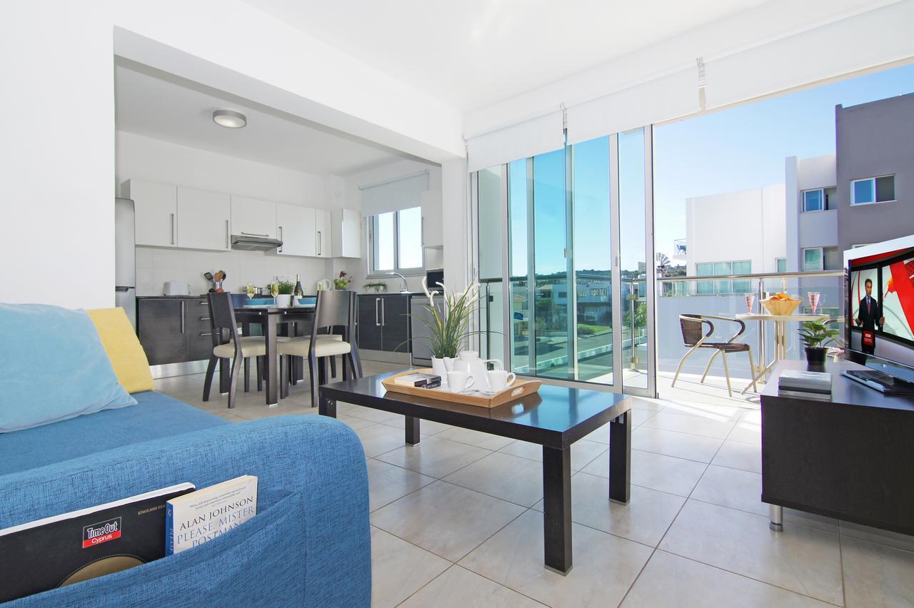 Amber - Coralli Beachfront Apartment Protaras Buitenkant foto